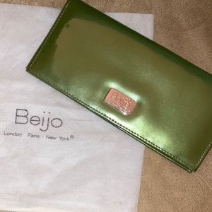 Beijo Women’s Wallet